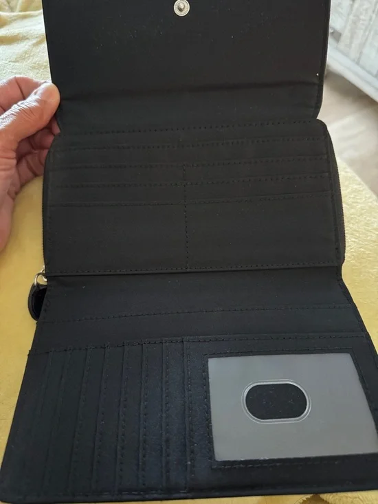 The Bradford Exchange Snoopy & Woodstock Black and White Trifold Wallet - Picture 4 of 9